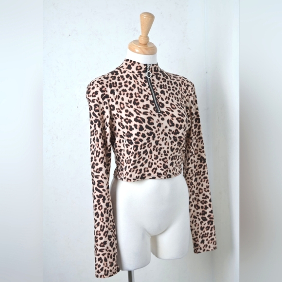 Sommer ray | cheetah print turtleneck womens crop top super soft - Picture 1 of 11